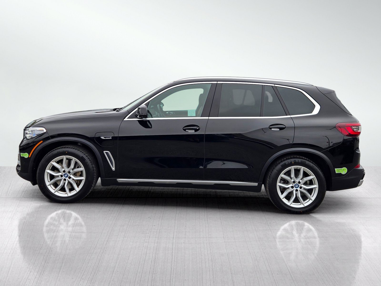 Used 2023 BMW X5 xDrive45e w/ Executive Package AWD/4WD image 7