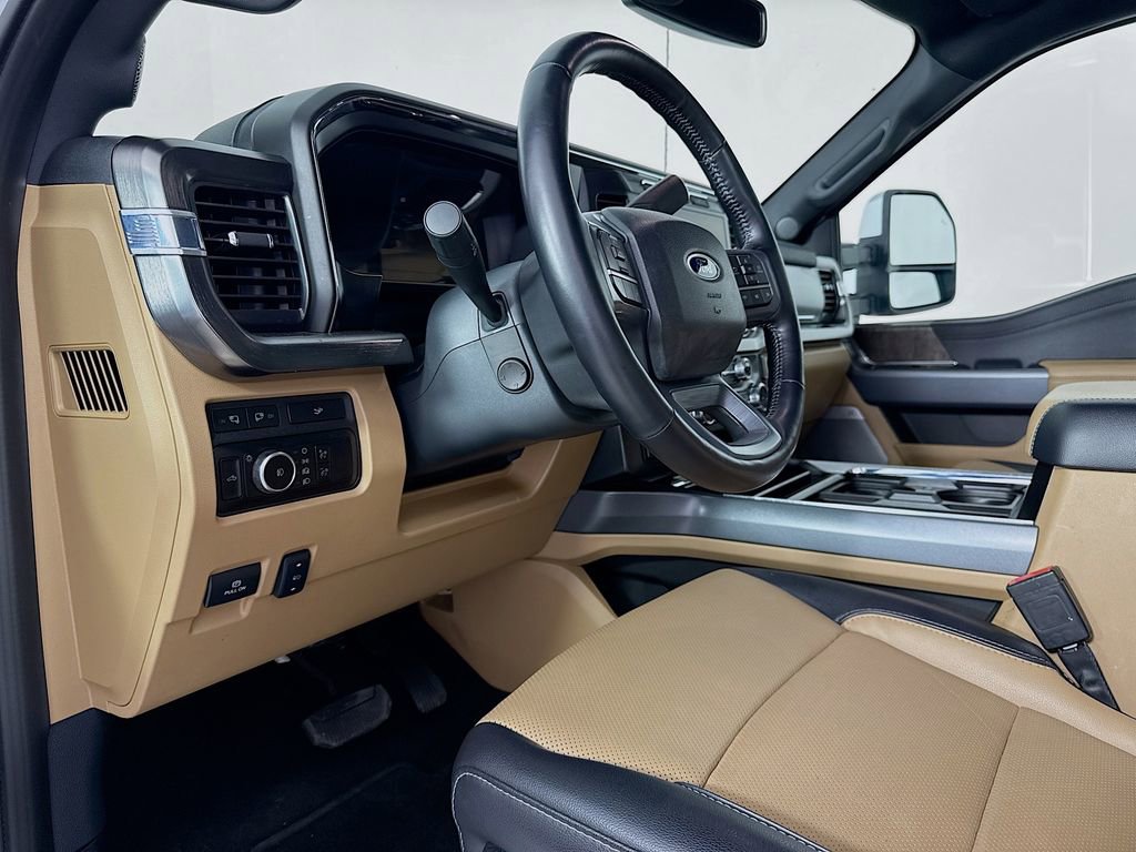 Used 2023 Ford F250 Lariat w/ Chrome Package image 9