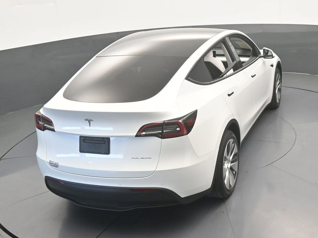 Used 2021 Tesla Model Y Long Range AWD/4WD image 40