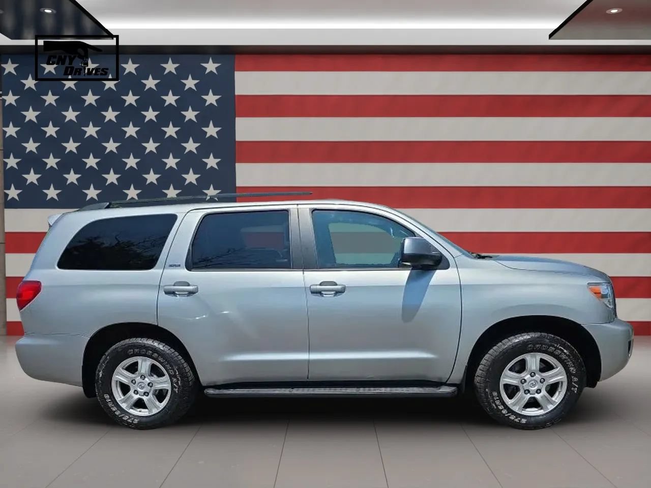 Used 2015 Toyota Sequoia SR5 AWD/4WD image 4