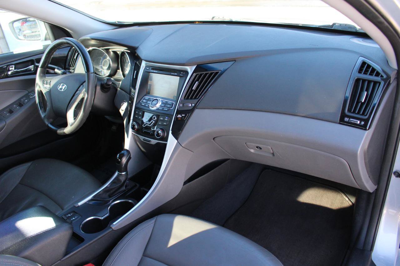 Used 2011 Hyundai Sonata Limited w/ Navigation Pkg 5 FWD image 43