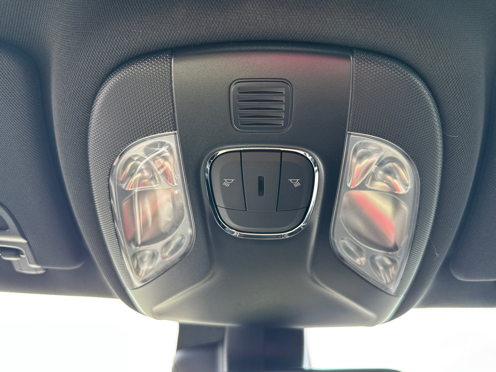 New 2026 Jeep Compass Latitude AWD/4WD image 10