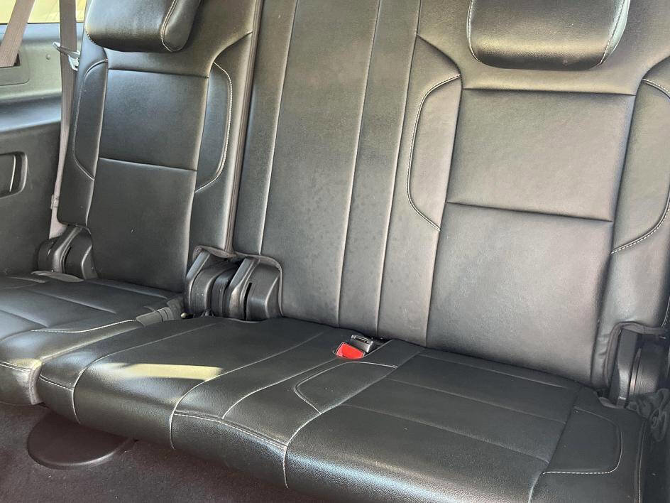Used 2020 Chevrolet Suburban LT image 26
