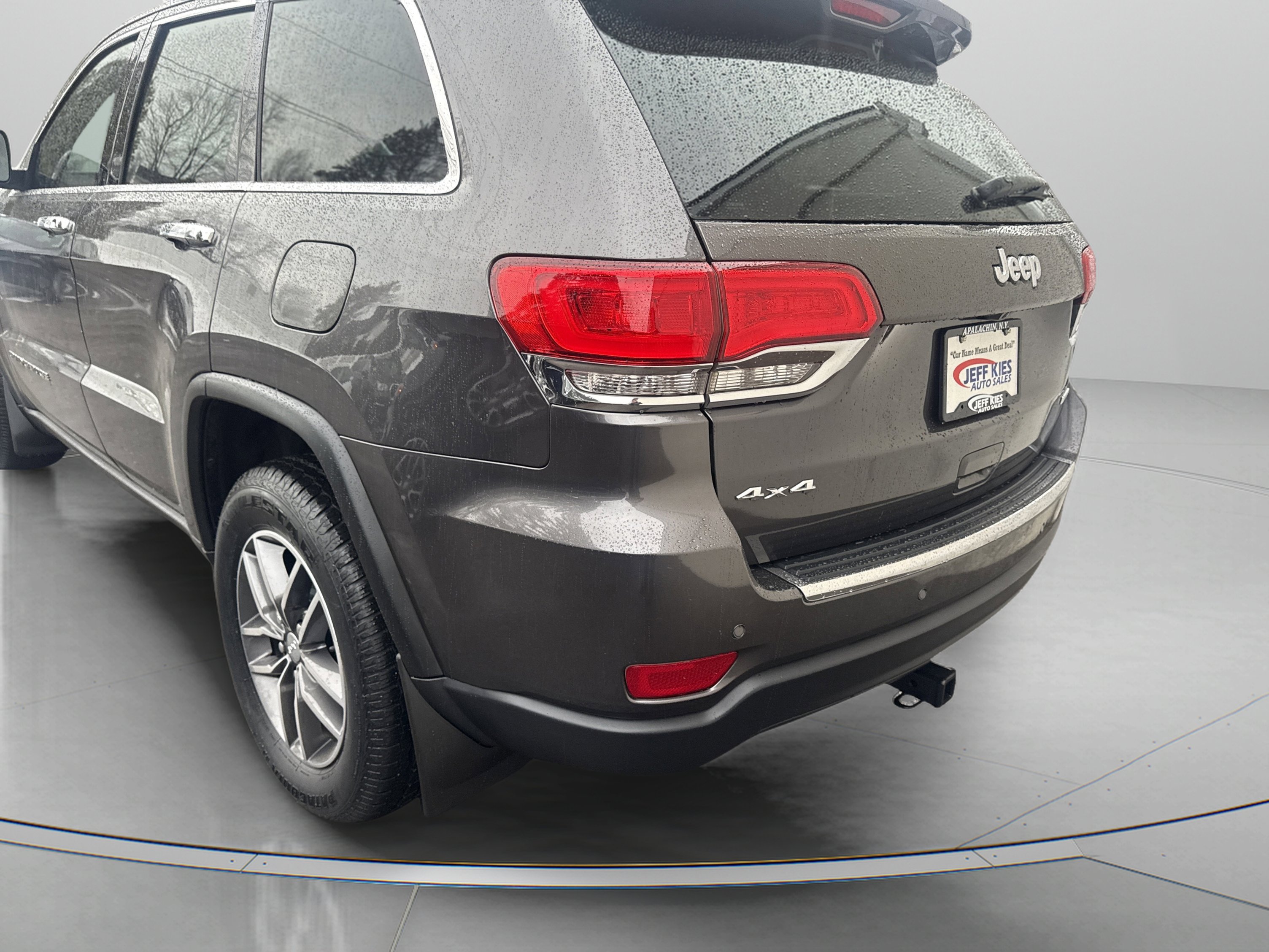 Used 2017 Jeep Grand Cherokee Limited image 7