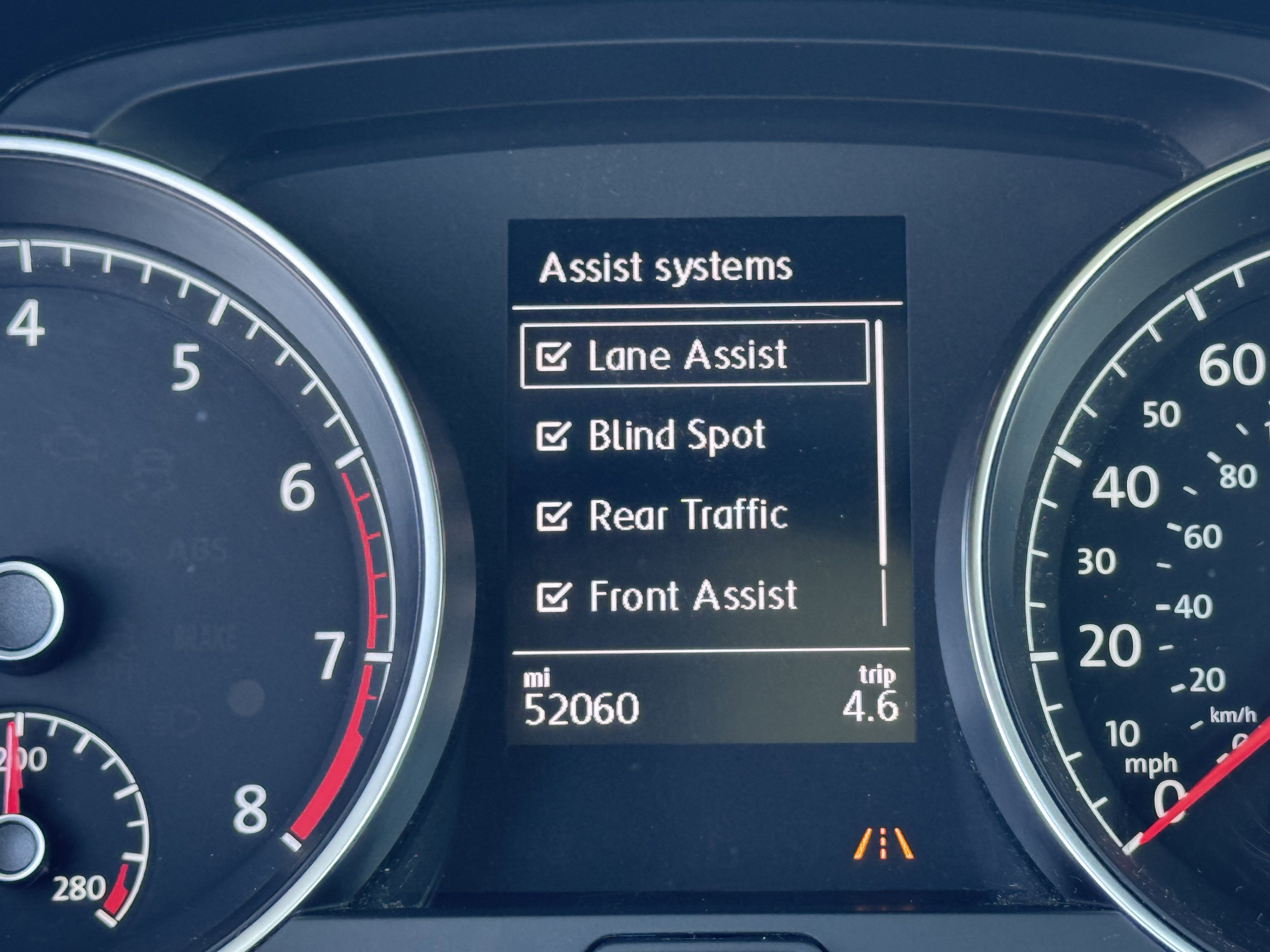 Used 2017 Volkswagen Golf SEL FWD image 24