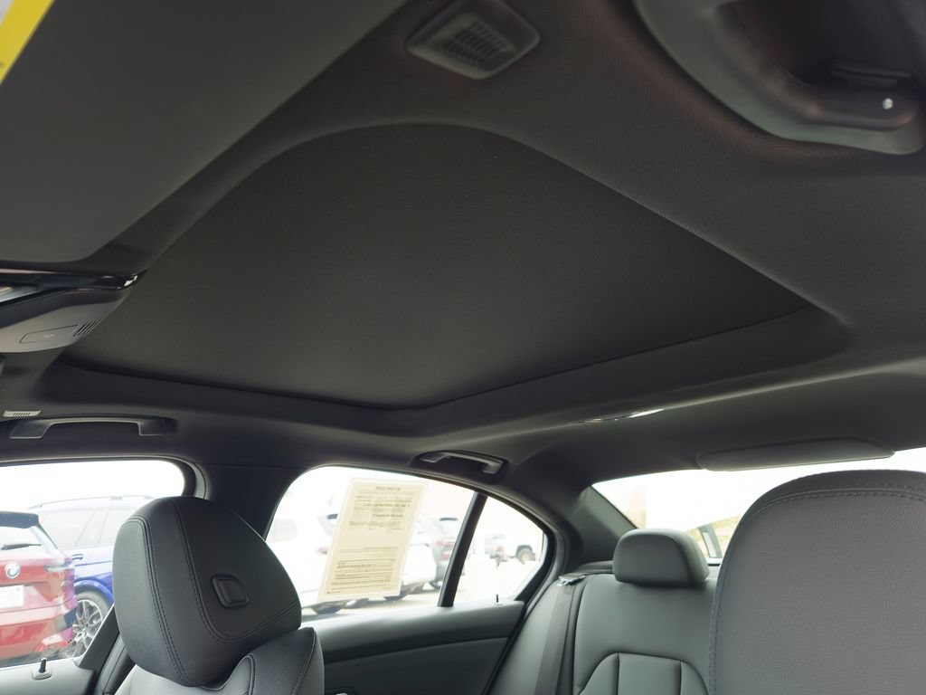 Used 2019 BMW 330i Sedan RWD image 14