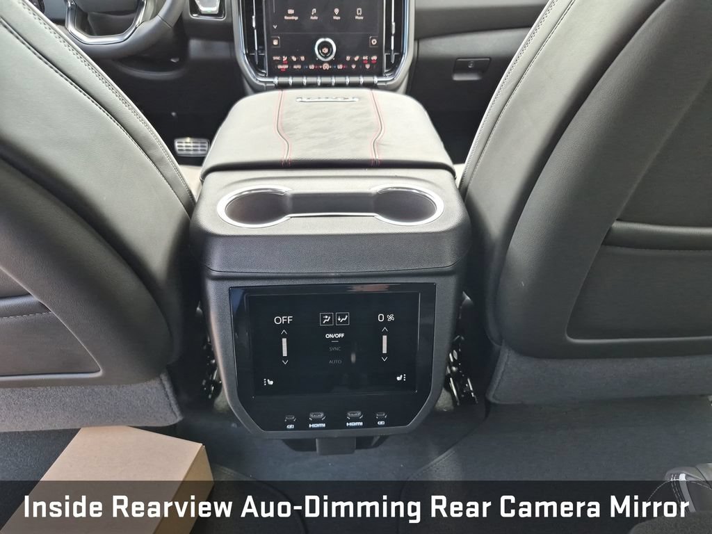 New 2026 GMC Yukon XL AT4 Ultimate AWD/4WD image 38