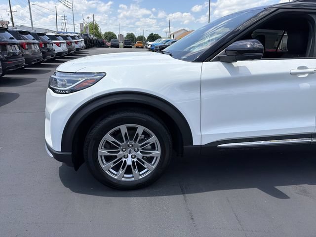 New 2026 Ford Explorer Platinum RWD image 9