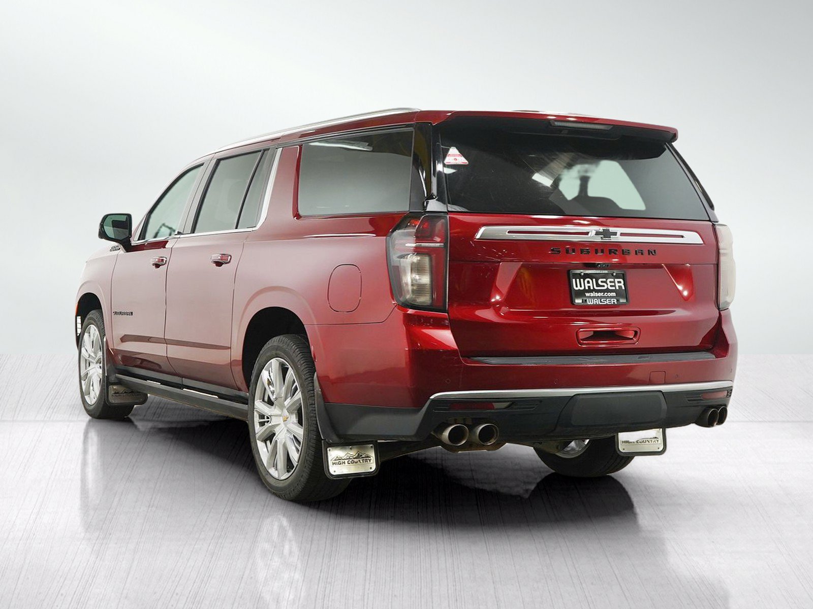 Used 2021 Chevrolet Suburban High Country w/ Premium Package AWD/4WD image 4