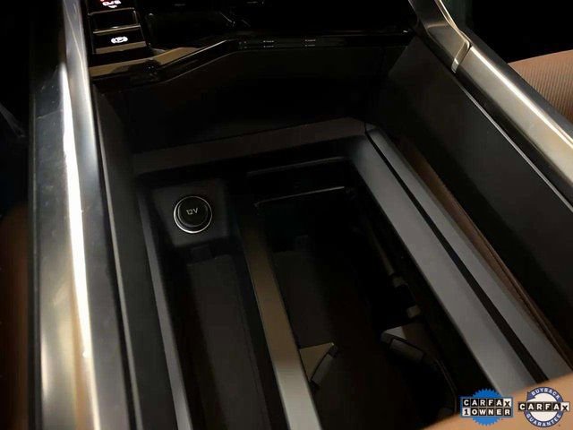 Used 2022 Audi e-tron Premium Plus w/ Premium Plus Package image 61