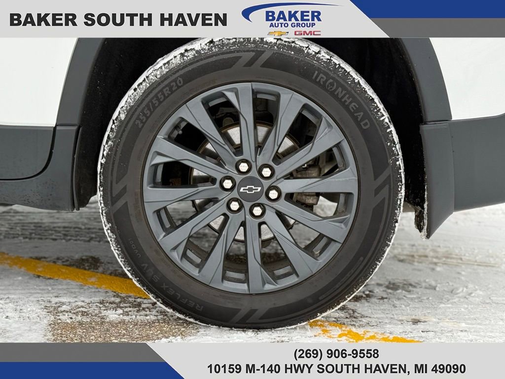 Used 2022 Chevrolet Traverse RS w/ LPO, Floor Liner Package image 4