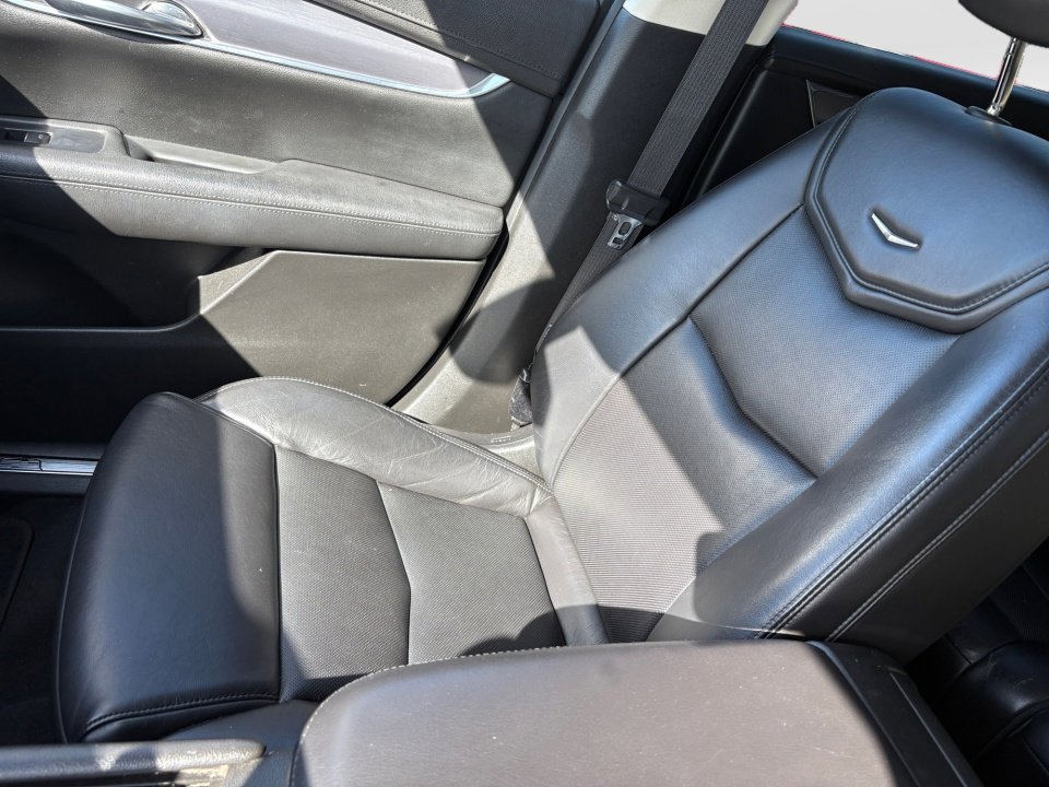 Used 2017 Cadillac XT5 Luxury image 17