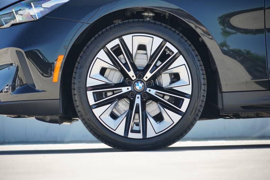 New 2027 BMW 530i w/ Premium Package RWD image 5