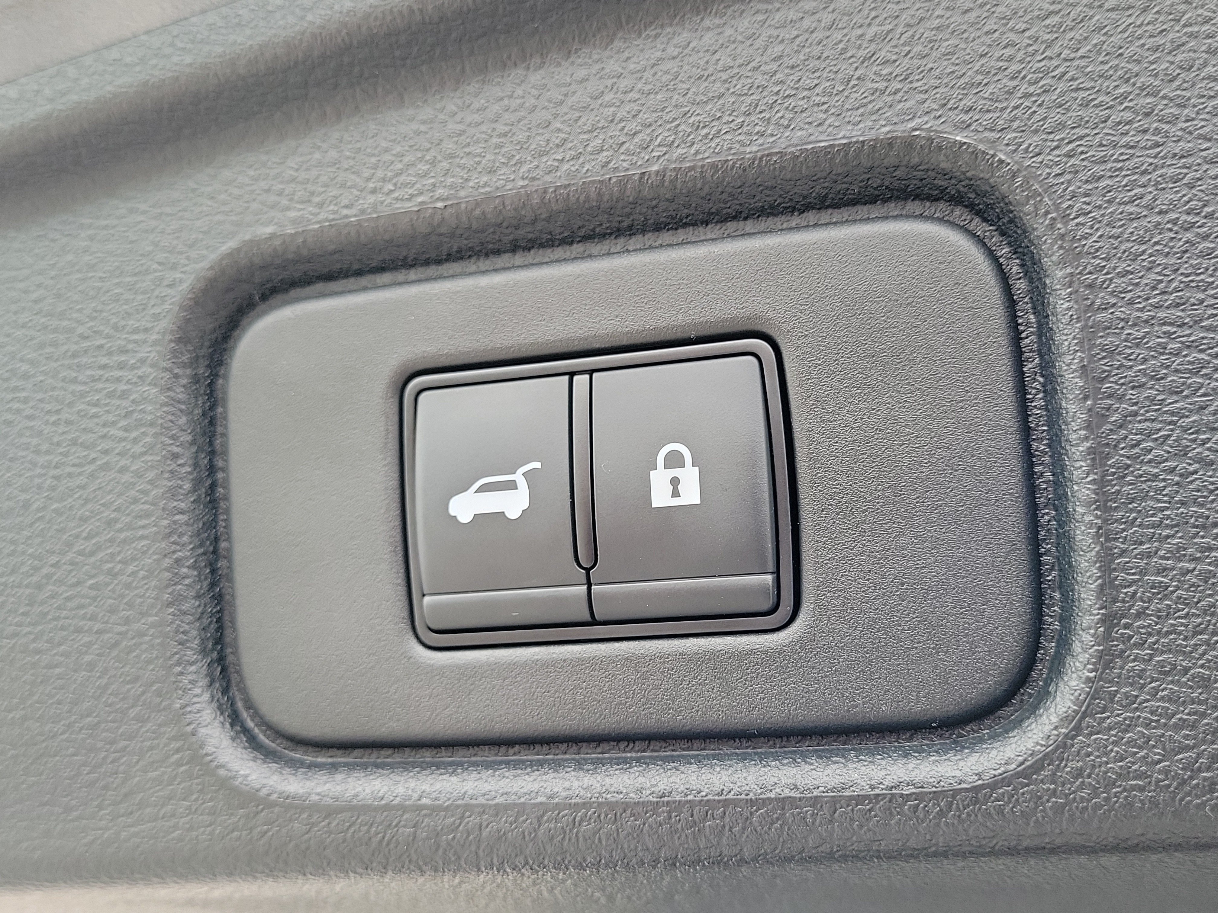 Certified 2024 Nissan Pathfinder SL w/ SL Premium Package FWD image 7