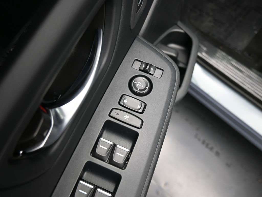 New 2025 Honda Pilot Touring image 31