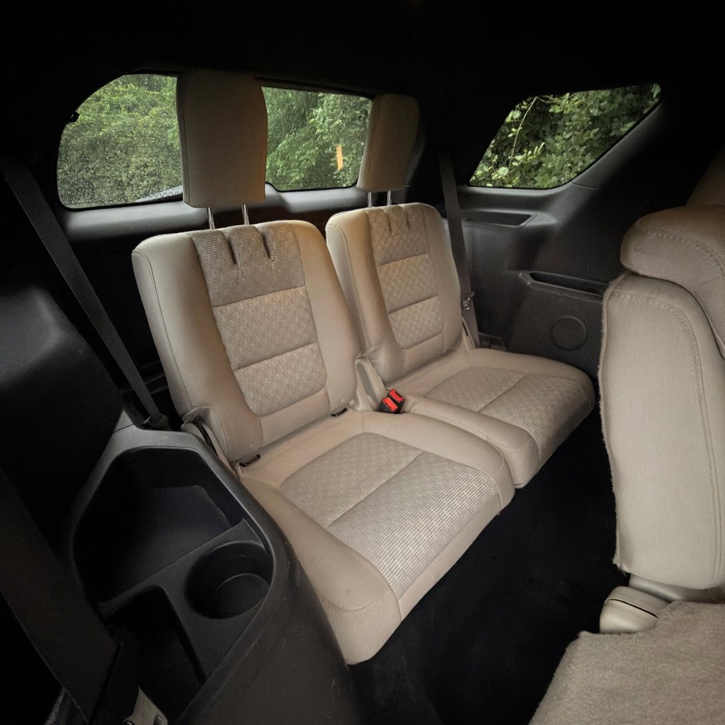 Used 2014 Ford Explorer XLT w/ Equipment Group 201A FWD image 22