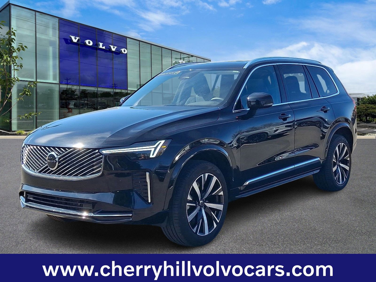 Certified 2025 Volvo XC90 B6 Core image 3