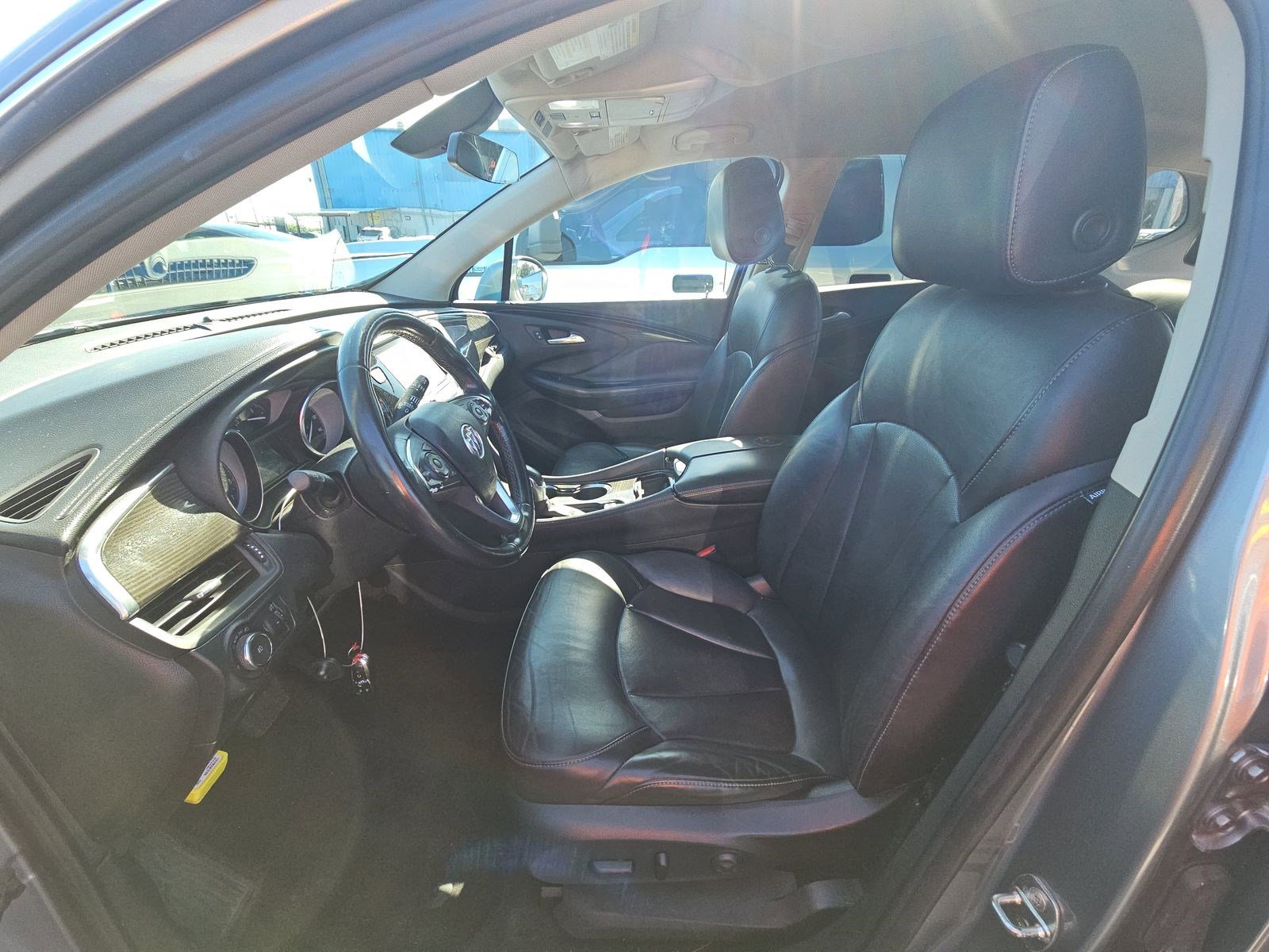 Used 2019 Buick Envision Essence FWD image 13