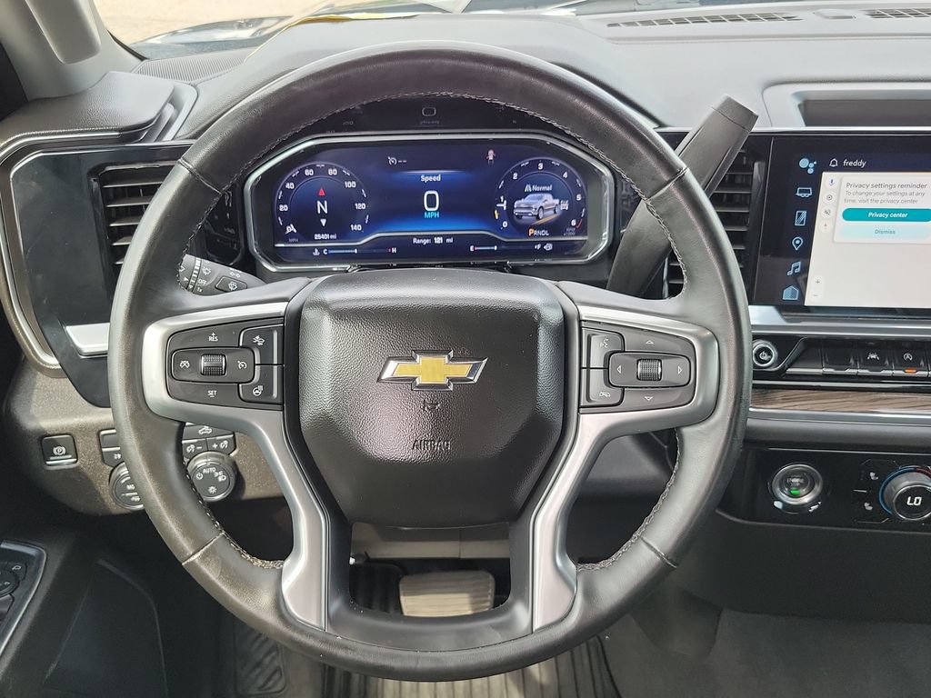 Used 2024 Chevrolet Silverado 1500 LT AWD/4WD image 32