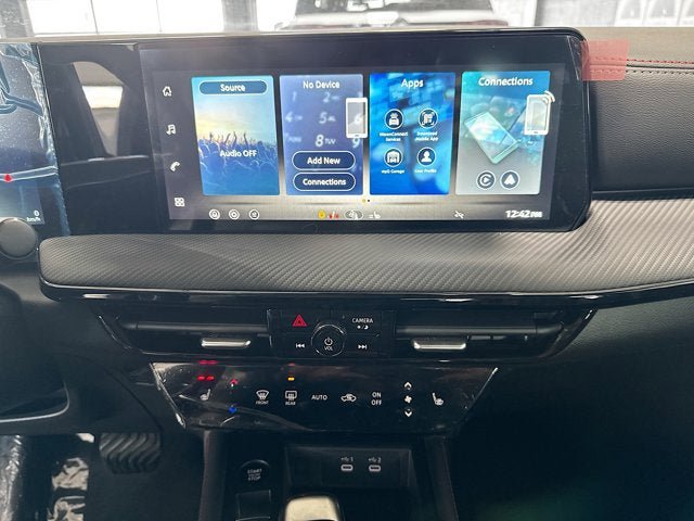 New 2026 Nissan Kicks SR w/ SR Premium Package image 11