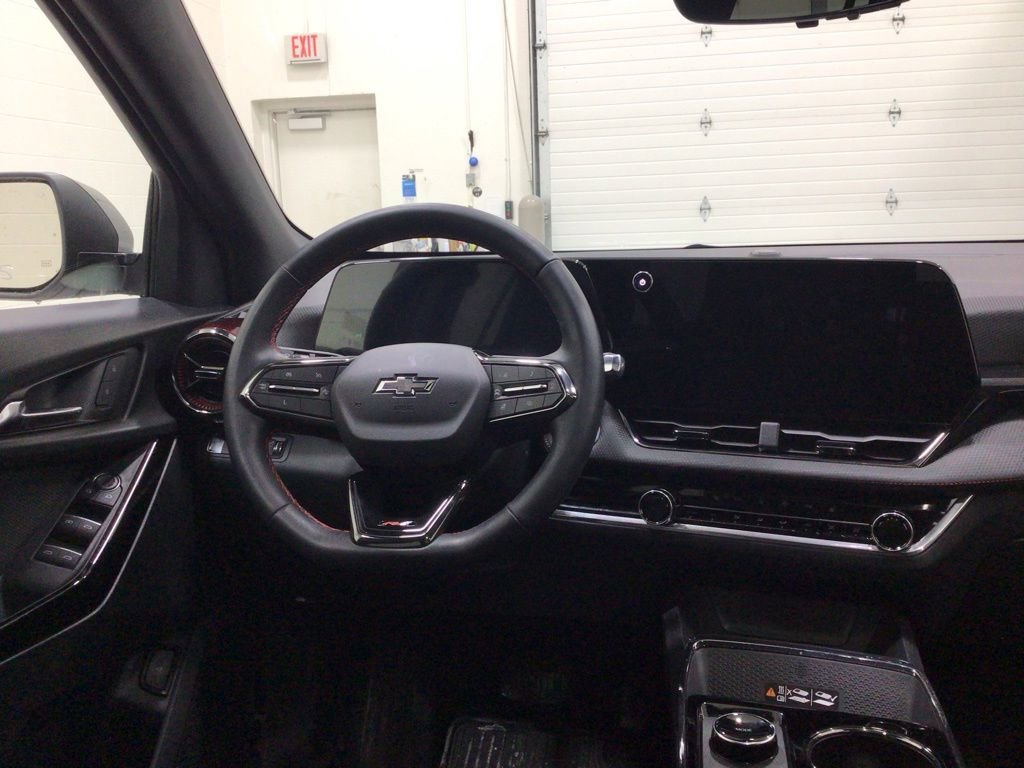 Used 2025 Chevrolet Equinox RS w/ Safety and Technology Package image 11