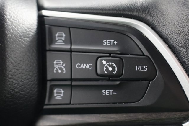 Used 2021 Jeep Grand Cherokee L Limited image 12