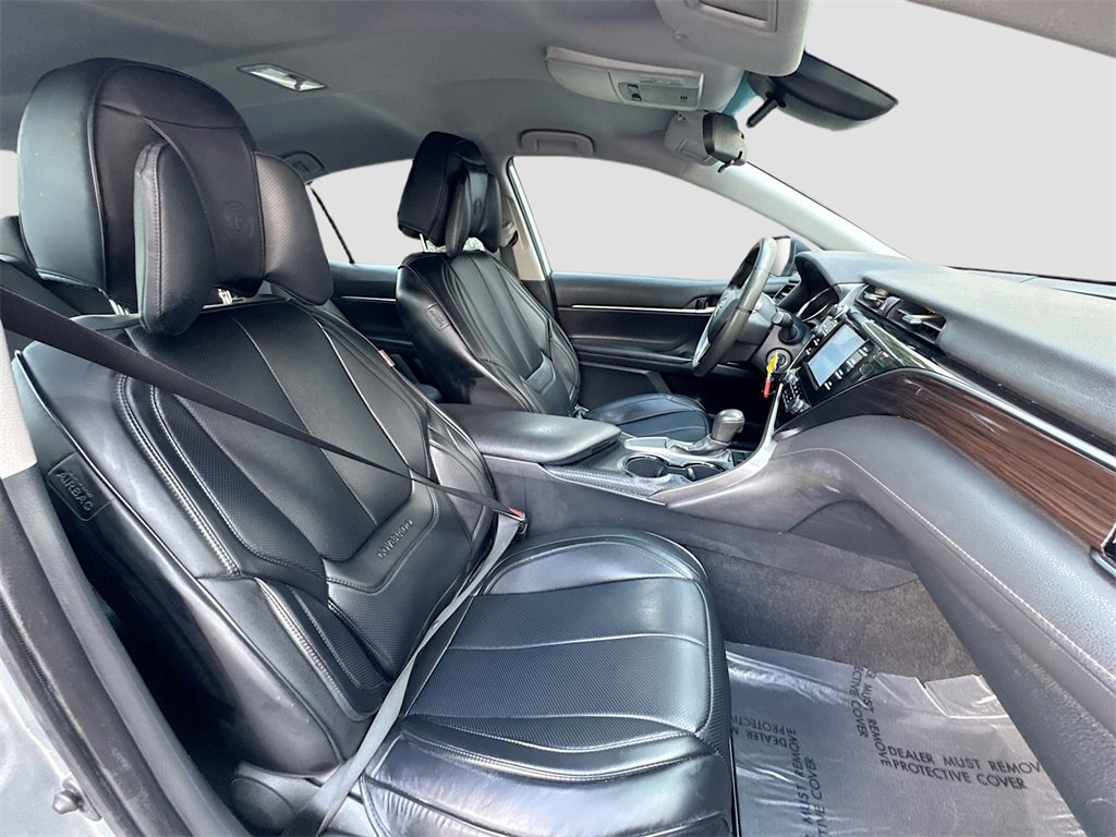 Used 2020 Toyota Camry LE image 26