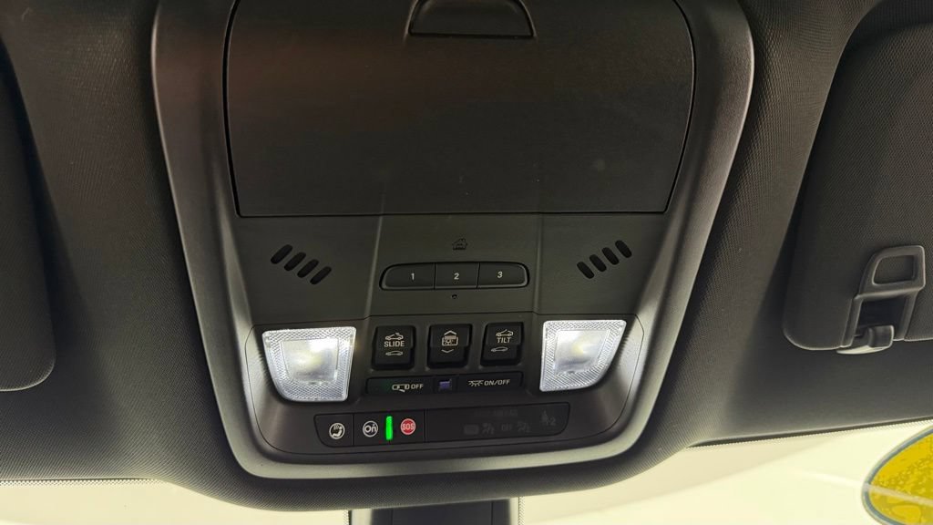 Used 2023 Buick Enclave Avenir w/ Avenir Technology Package AWD/4WD image 26