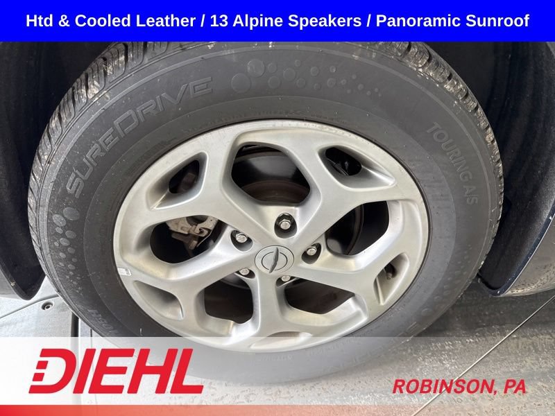 Used 2023 Chrysler Pacifica Limited FWD image 8