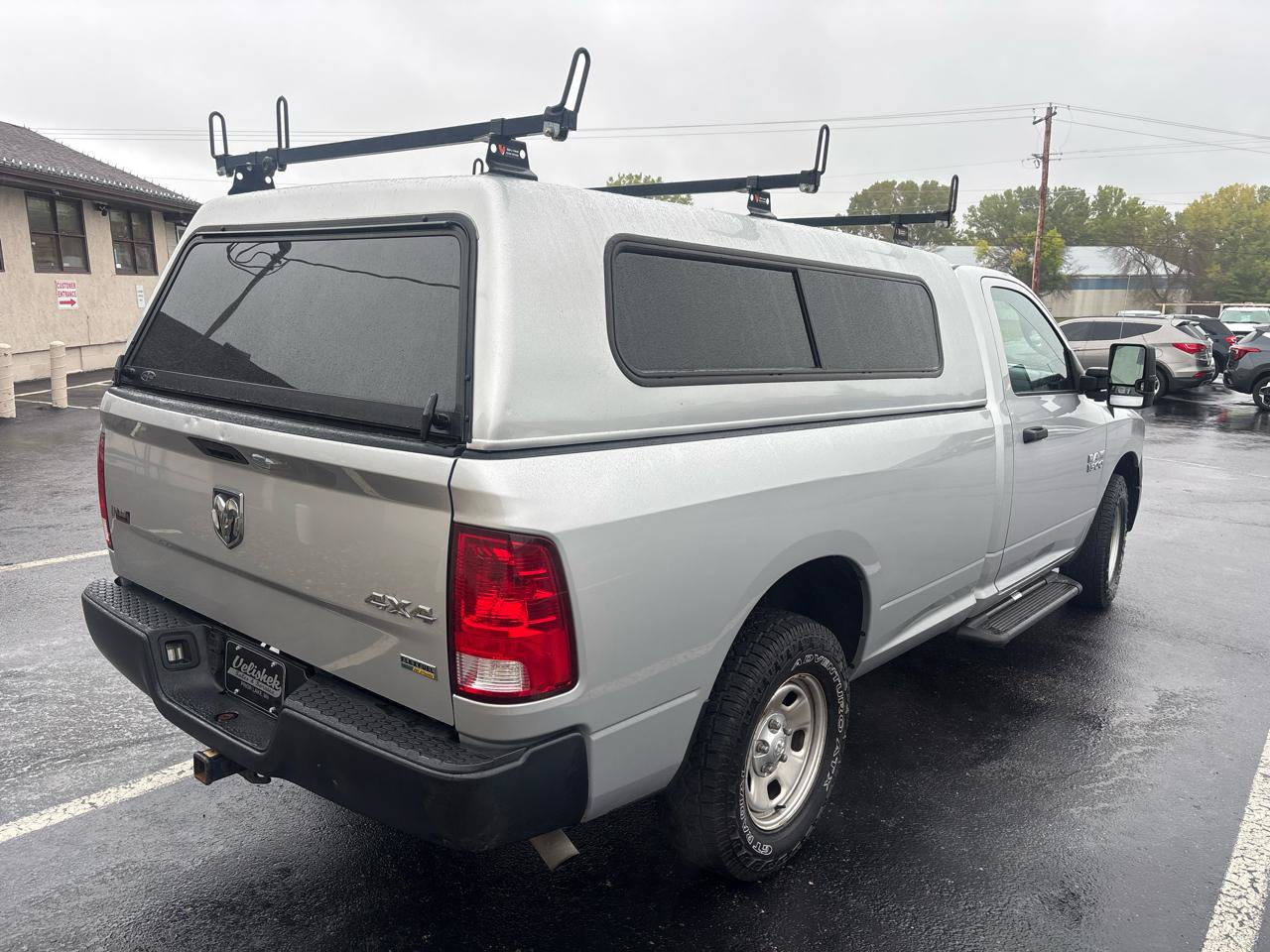 Used 2017 RAM 1500 ST AWD/4WD image 3