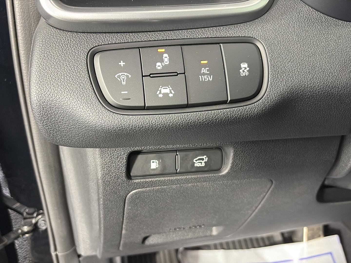 Used 2019 Kia Sorento SX image 28