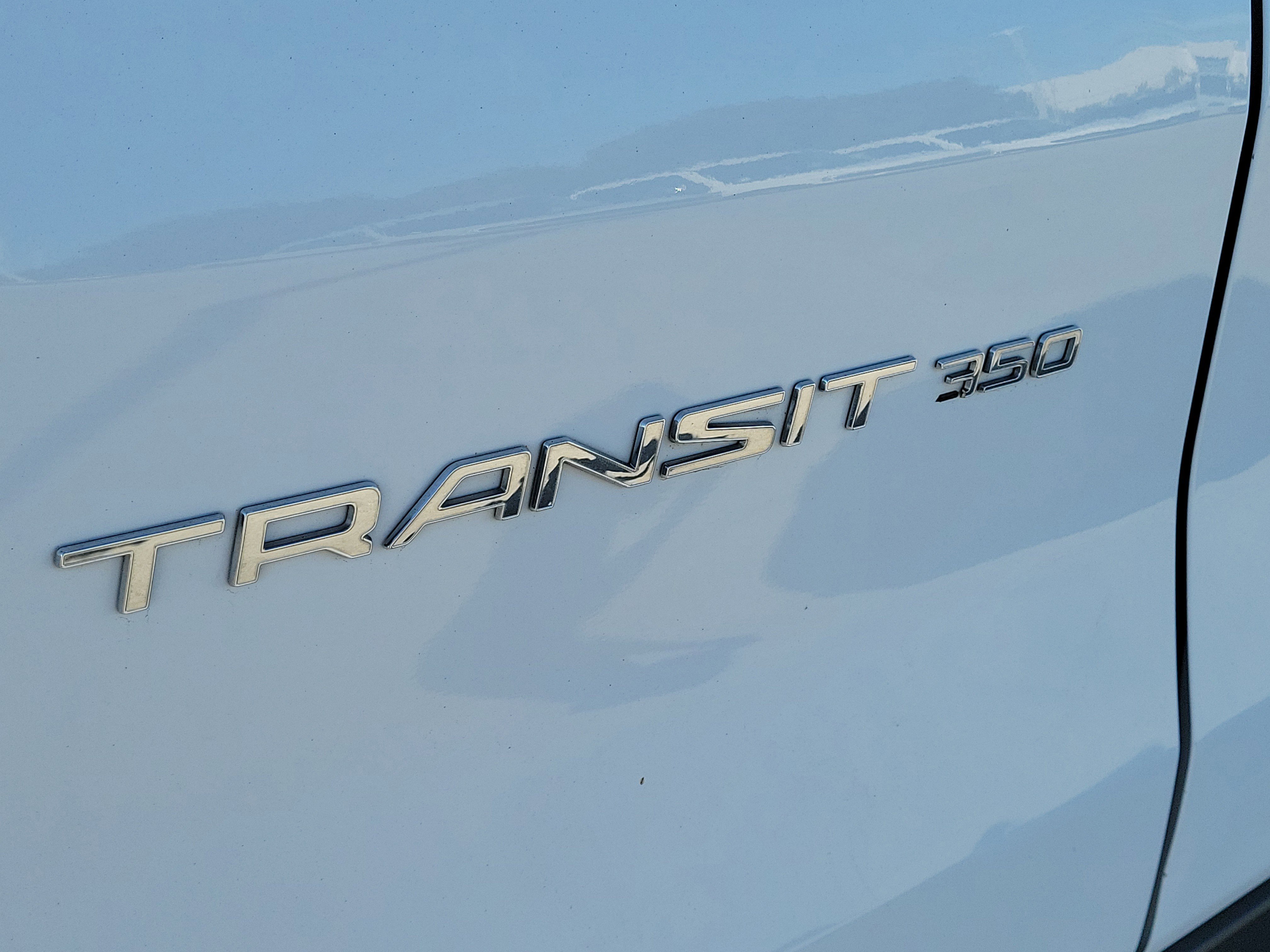 Used 2023 Ford Transit 350 XLT image 27