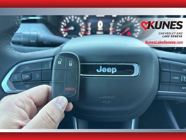 Used 2024 Jeep Compass Latitude image 38
