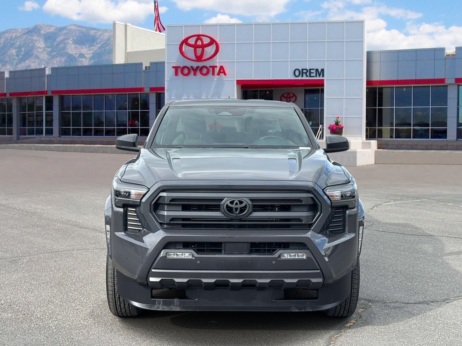 Used 2024 Toyota Tacoma SR5 AWD/4WD video 2