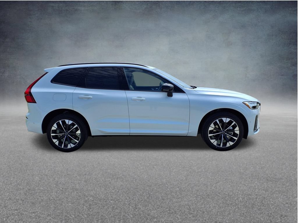 New 2026 Volvo XC60 B5 Plus w/ Climate Package AWD/4WD image 9