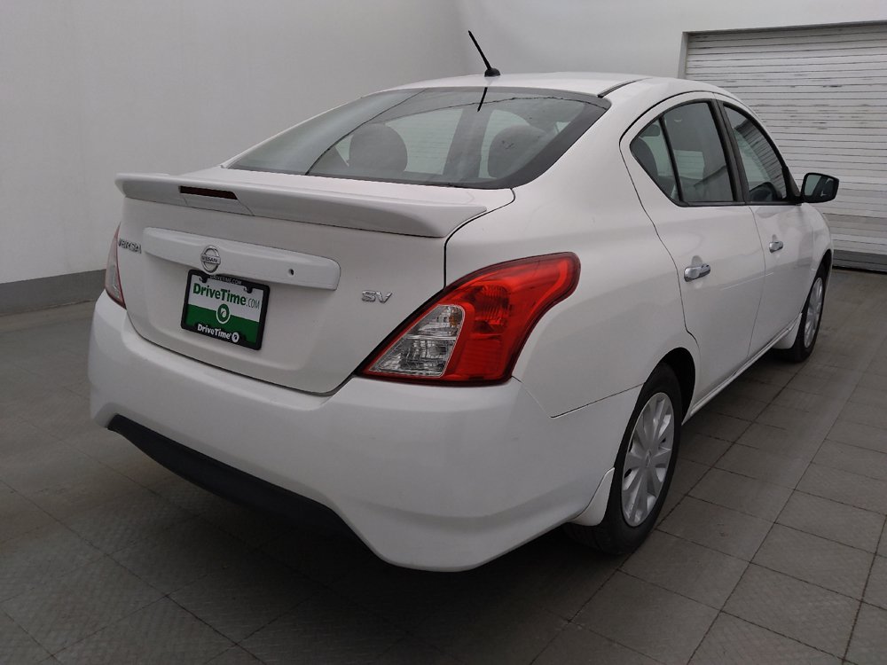 Used 2017 Nissan Versa SV FWD image 9