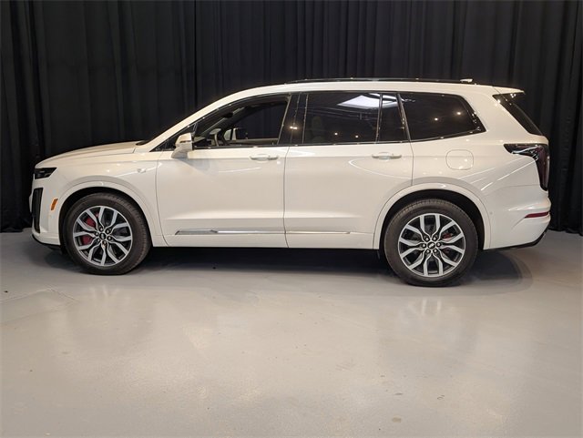 Used 2024 Cadillac XT6 Sport w/ Technology Package image 2
