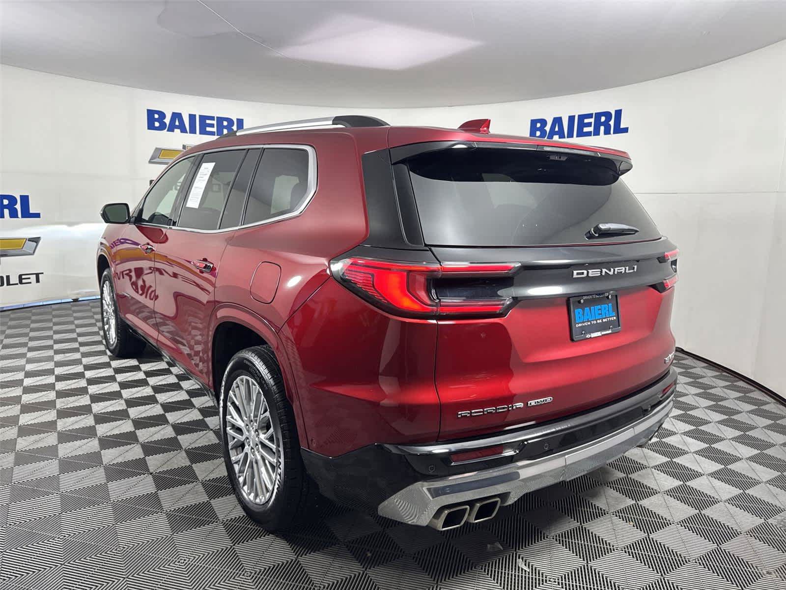 Used 2026 GMC Acadia Denali w/ Super Cruise Package AWD/4WD image 3
