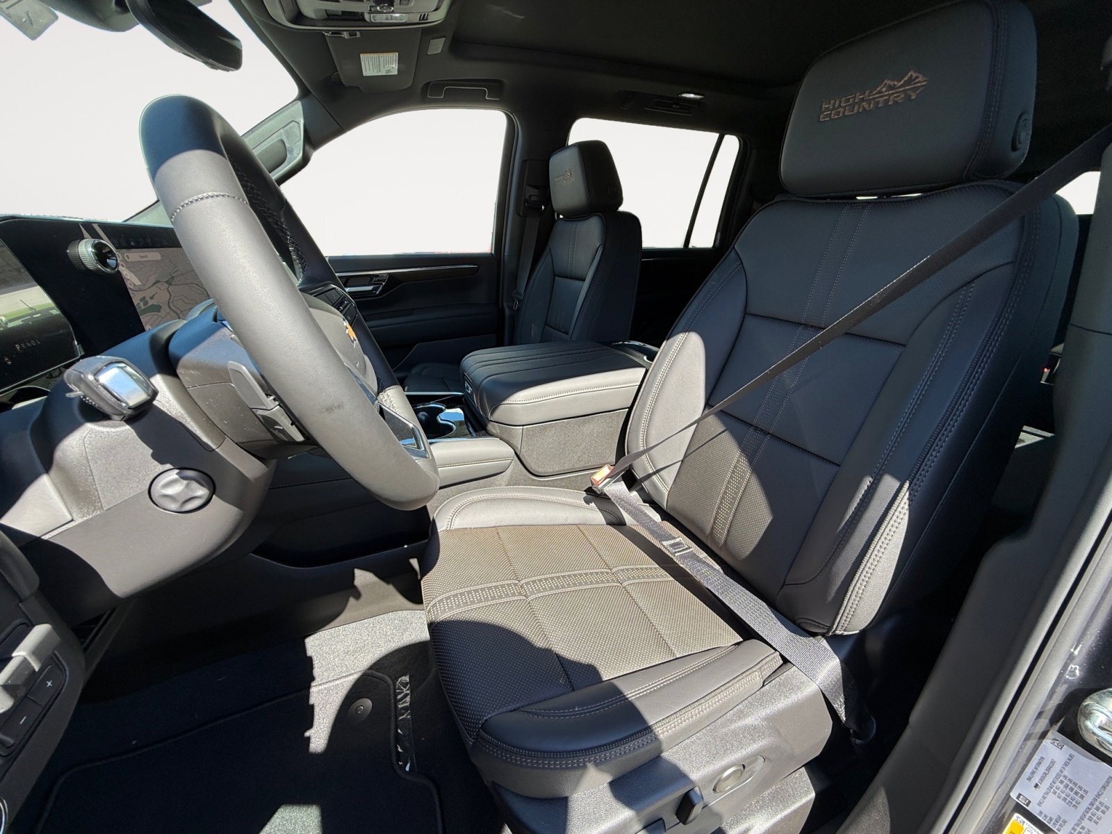 New 2025 Chevrolet Suburban High Country w/ Sun And Tow Package RWD image 10