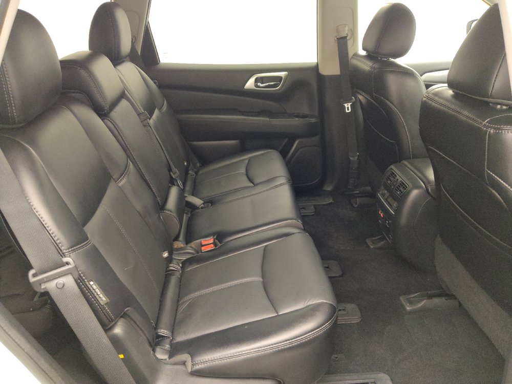 Used 2020 Nissan Pathfinder SL image 19