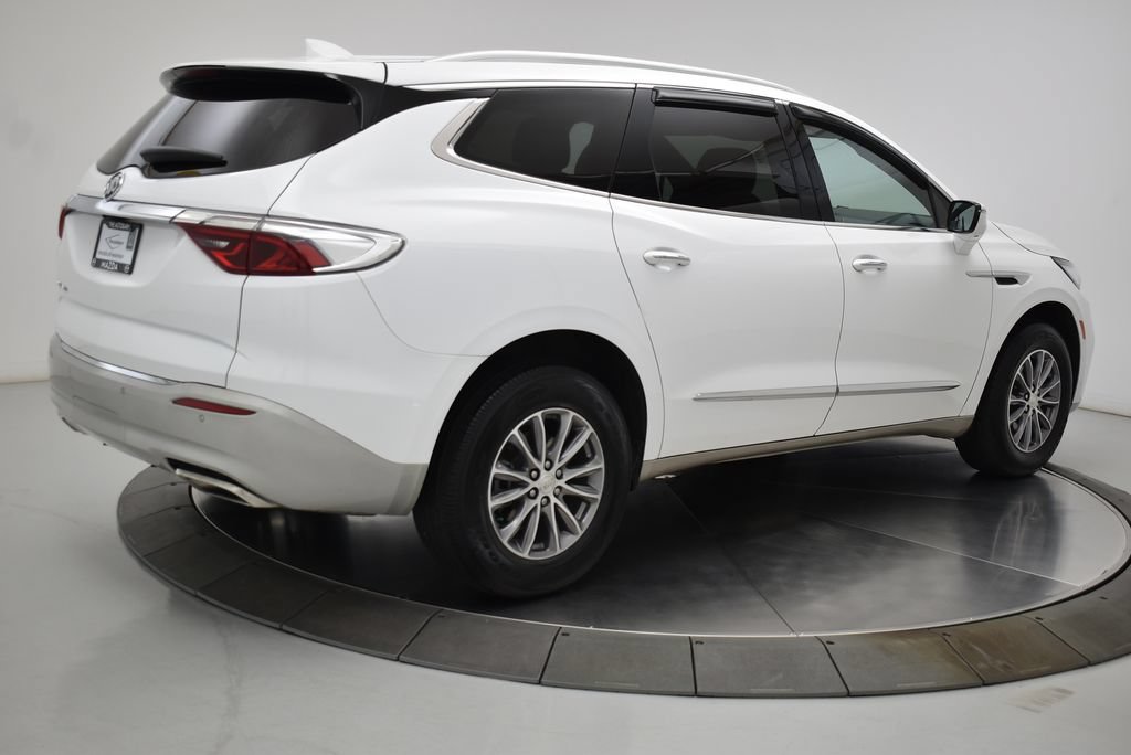 Used 2022 Buick Enclave Essence FWD image 21