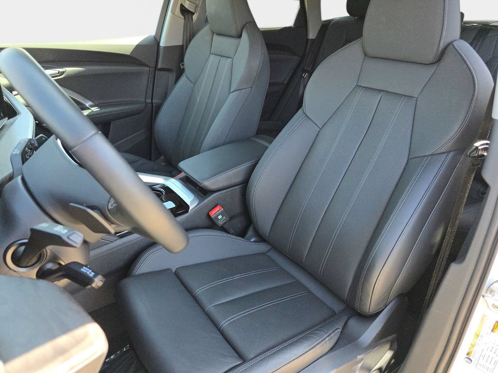Certified 2025 Audi Q5 Premium w/ Premium Plus AWD/4WD image 18