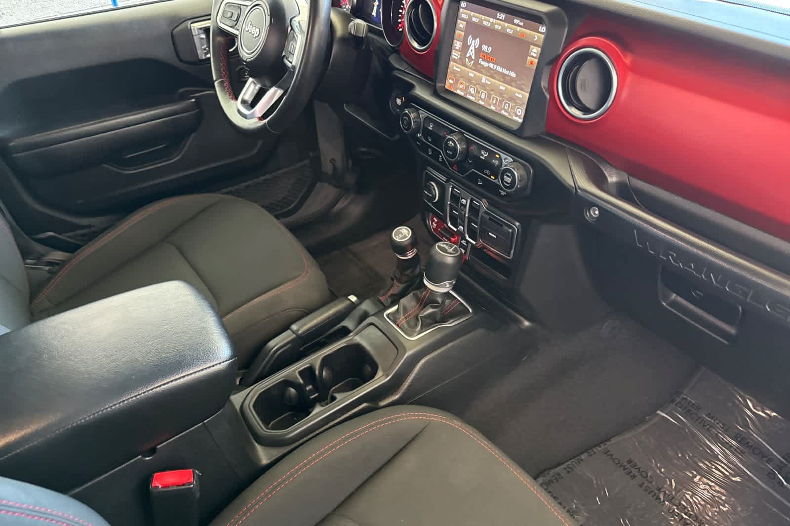 Used 2021 Jeep Wrangler Unlimited Rubicon AWD/4WD image 15