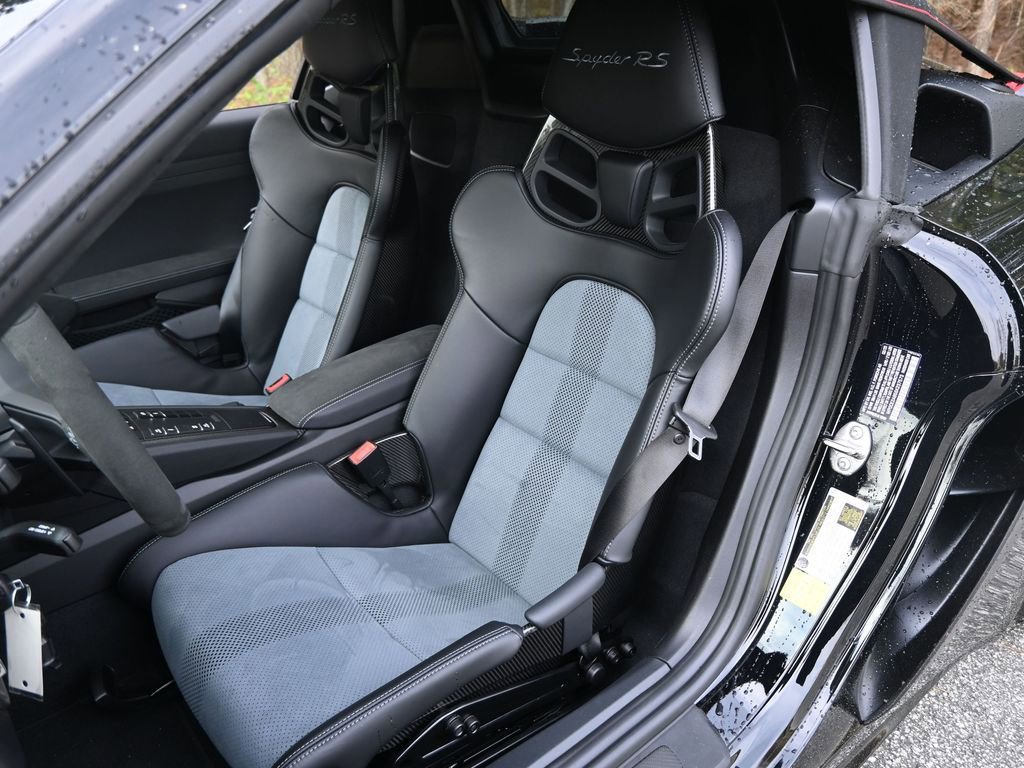 Certified 2025 Porsche 718 Boxster Spyder RS image 19