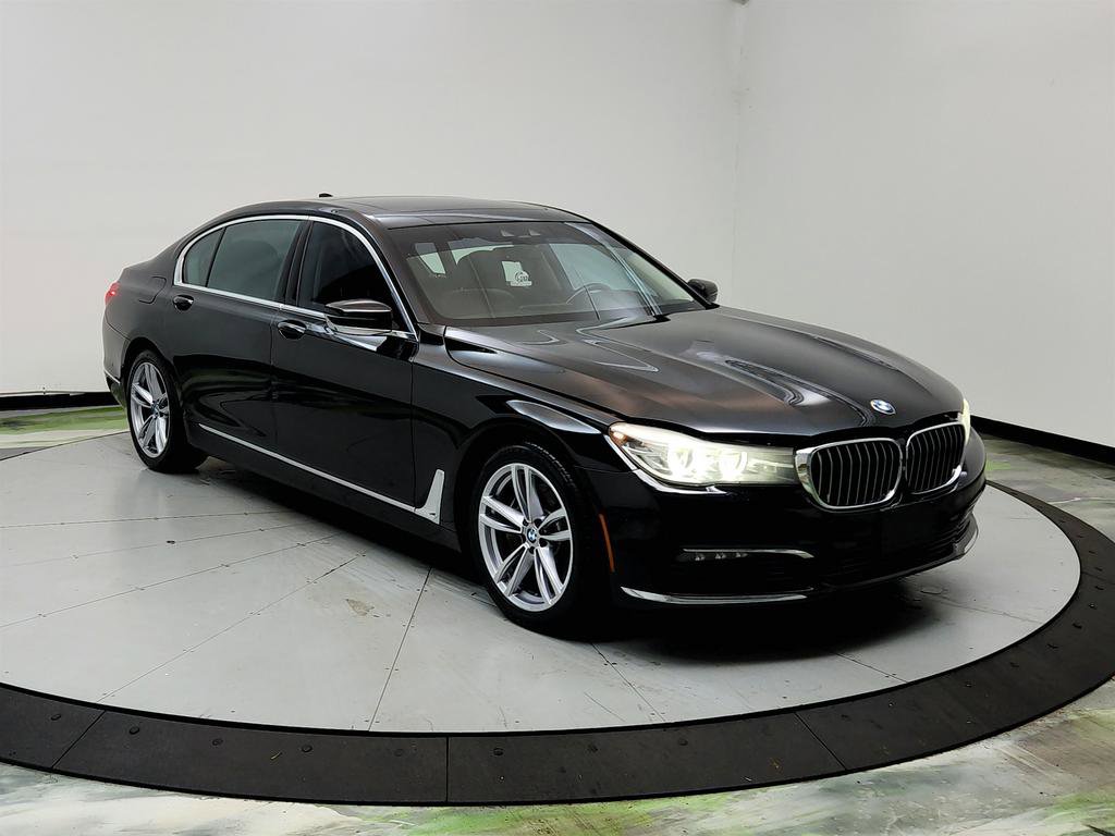 Used 2017 BMW 740i RWD image 3