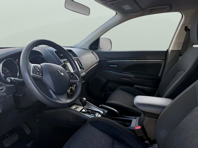 Used 2020 Mitsubishi Outlander Sport ES image 12