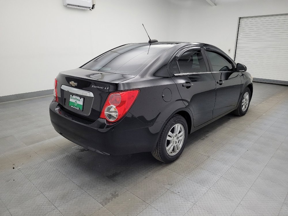 Used 2016 Chevrolet Sonic LT image 9
