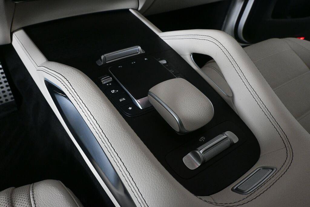Certified 2024 Mercedes-Benz GLS 450 4MATIC image 15