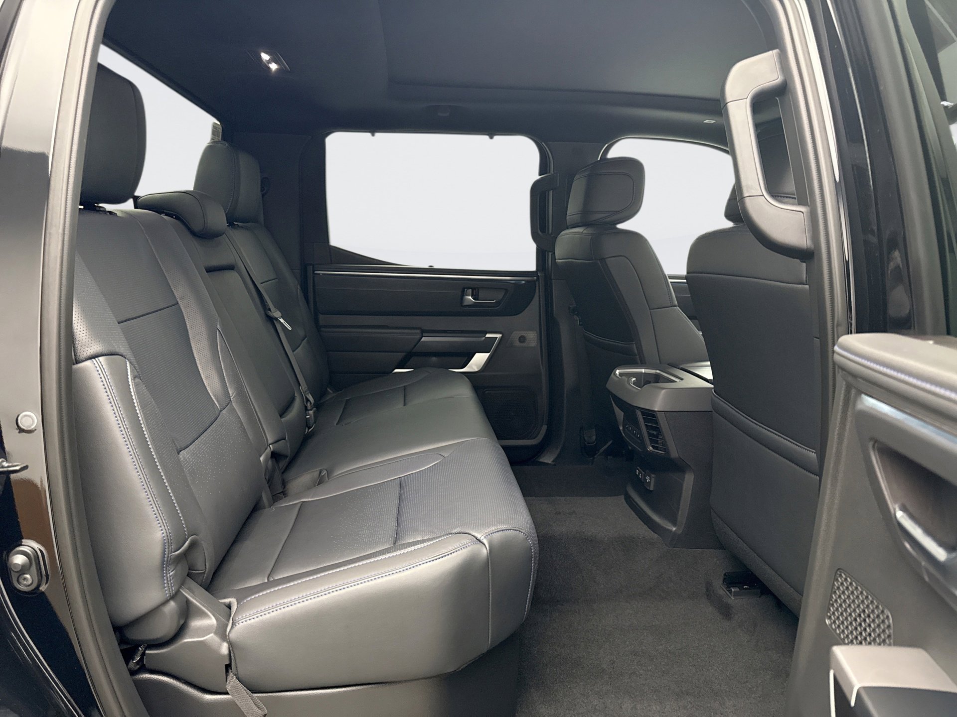 Used 2025 Toyota Tundra Platinum AWD/4WD image 20