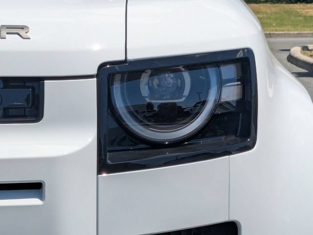 Used 2026 Land Rover Defender 110 S AWD/4WD image 9